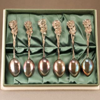 Alternative view of アンティーク オランダ ホイカス スプーン