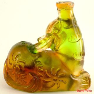 クリスタルガラス 台湾 琉璃工房 LIULIGONGFANG 置物  牛 うし