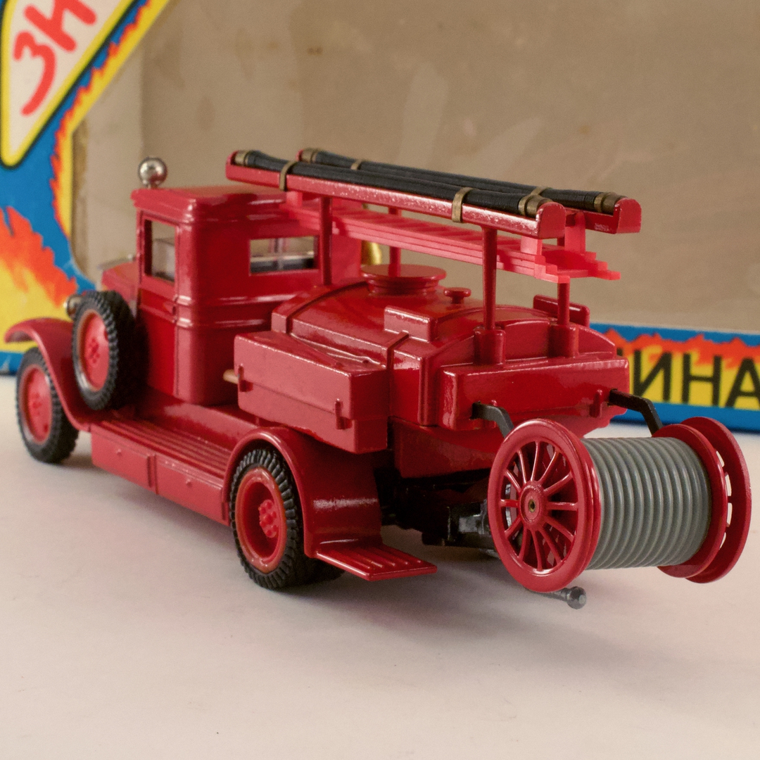 旧ソ連 OMO 消防車 1/43 ジャンク品 - 画像 (8)