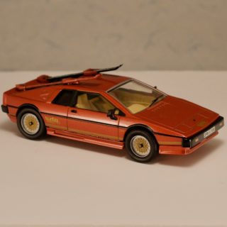 Alternative view of ミニカー コーギー（Corgi）007 James Bond Lotus Esprit Turbo 1/36 Scale Model CC04704