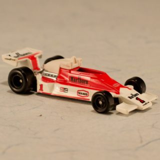 Alternative view of ミニカー トミカ Ｆ39 マクラーレン M26 フォード