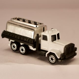 Alternative view of ミニカー コーギー（Corgi） タンカー（箱なし）