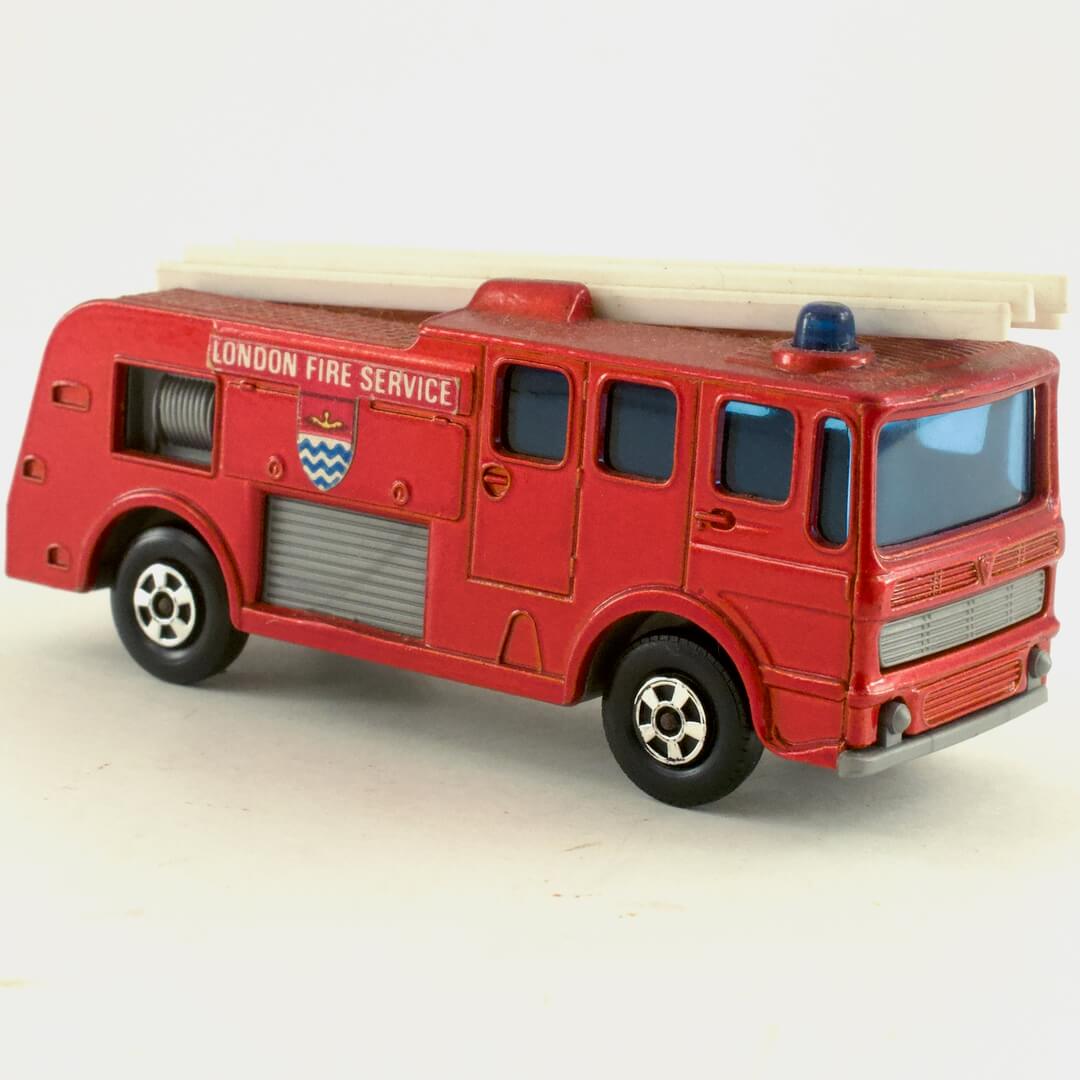 イギリス マッチボックス(matchbox) No.35 MERRYWEATHER FIRE ENGINE - 画像 (9)