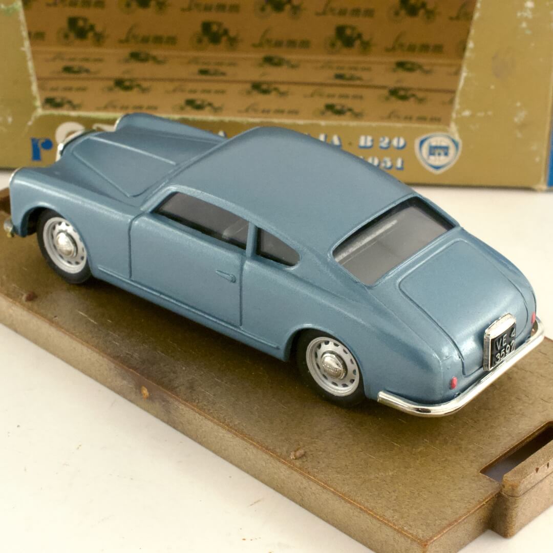 イタリア ブルム(Brumm)ランチア アウレリア LANCIA AURELIA B20 HP 80 1951 - 画像 (5)