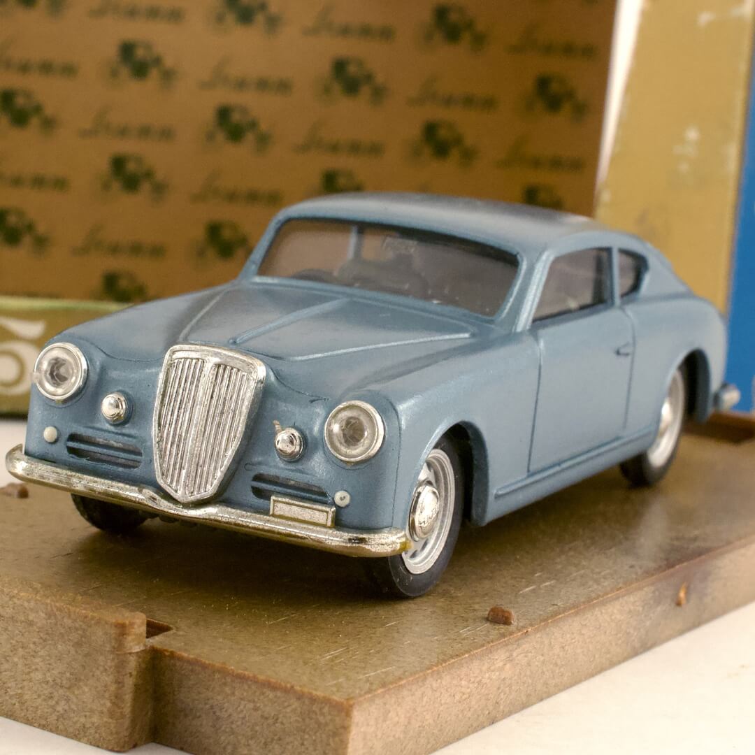 イタリア ブルム(Brumm)ランチア アウレリア LANCIA AURELIA B20 HP 80 1951 - 画像 (7)