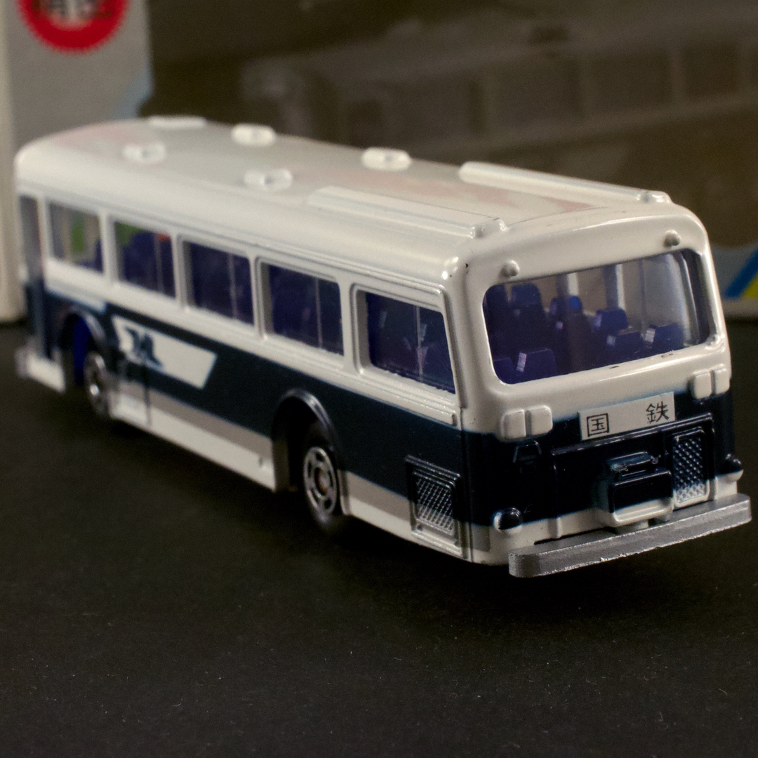 ウッド ダイカスケール バスシリーズ No.101 国鉄バス 日野(HINO) 1/100 - 画像 (10)