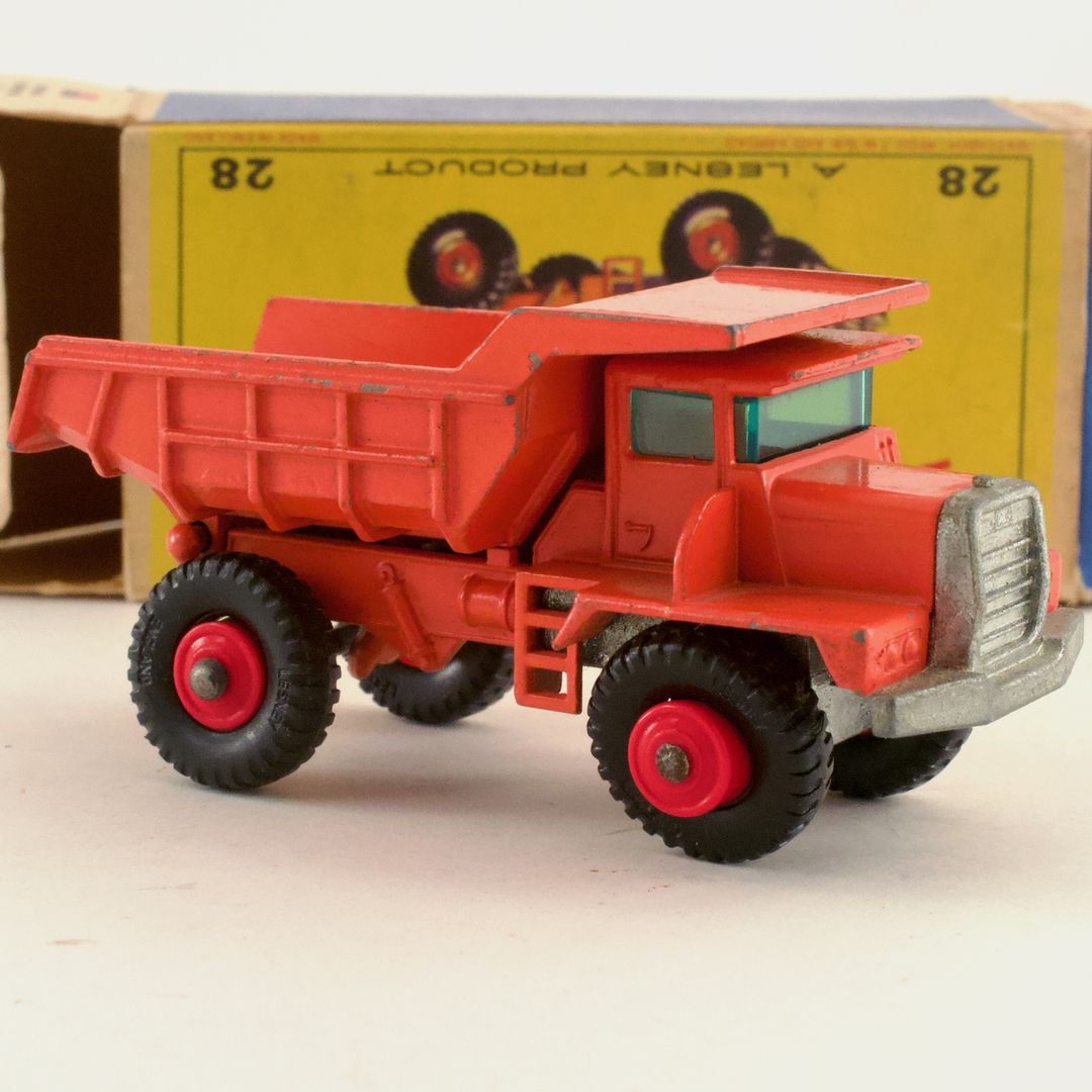 イギリス マッチボックス(matchbox) 大型ダンプトラック MACK DUMP TRUCK No.28 - 画像 (6)