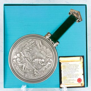 Alternative view of ドイツ（Zinn Becker） 壁掛け  「夏 sommer」 95%錫製 直径138mm、253g（約）