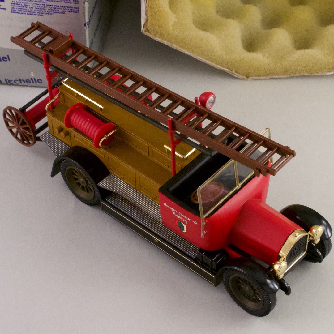 西ドイツ コナード（Conrad） 消防車 MAN-Oldtimer 1027 1/43-