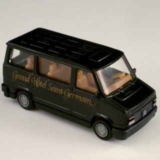 Alternative view of Praline Grand Hotel Saint Germain W. Germany