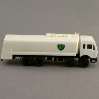 Alternative view of 西ドイツ ROSKOPF MINIATURMODELLE BP タンカー MERCEDES-BENZ 3333 W. Germany 1/87