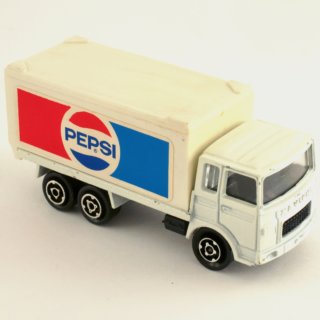 Alternative view of フランス マジョレット（Majorette） SAVIEM PEPSI 1/100