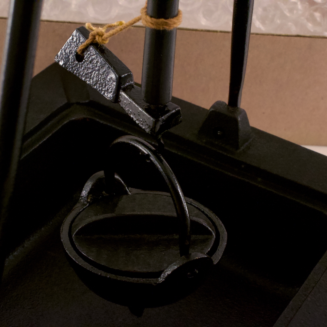 東京盛栄堂 南部名産 鉄器 イロリ自在鉤付灰皿 未使用品 - 画像 (8)