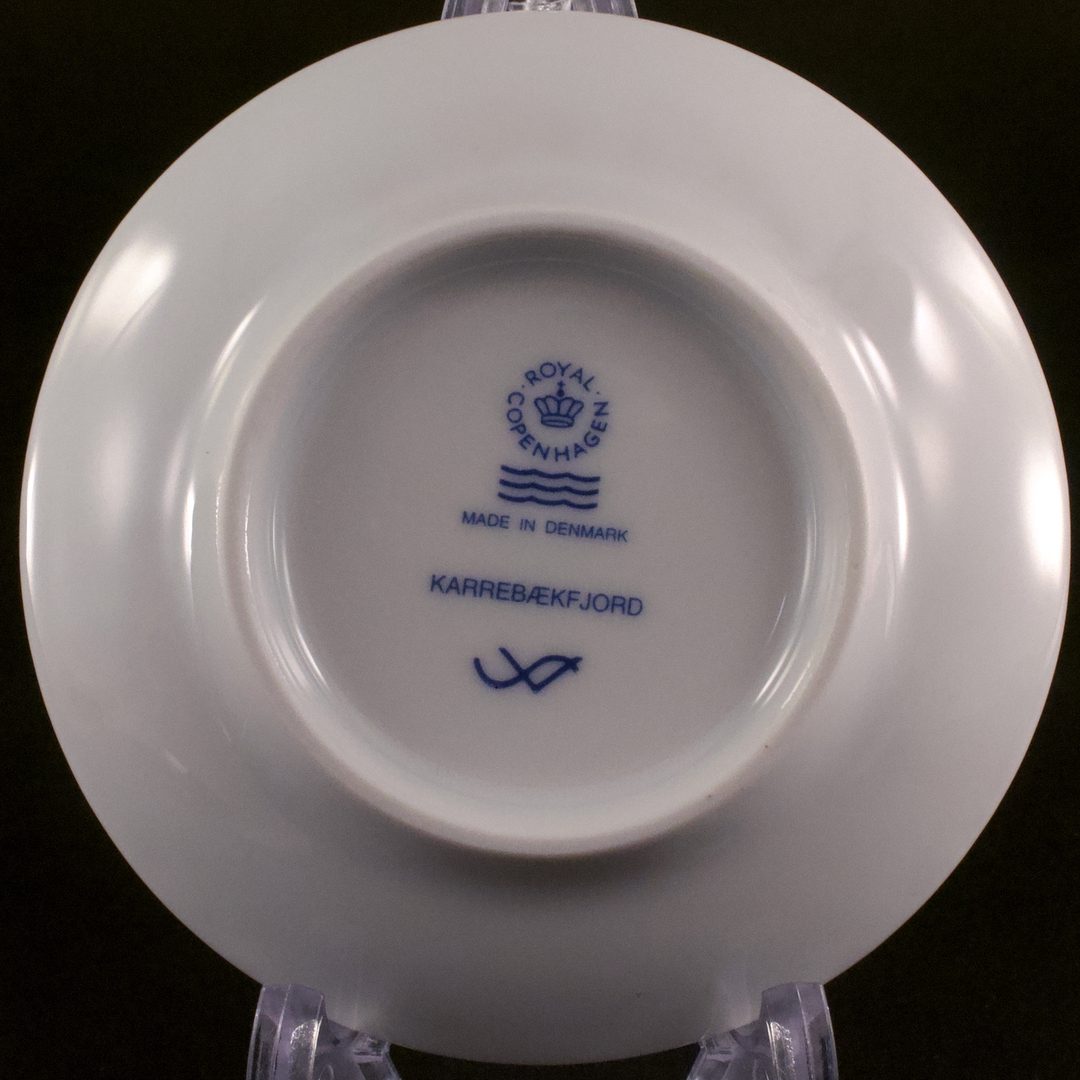 デンマーク ロイヤルコペンハーゲン(Royal Copenhagen) 飾り小皿 2000 Karreback fjord - 画像 (5)