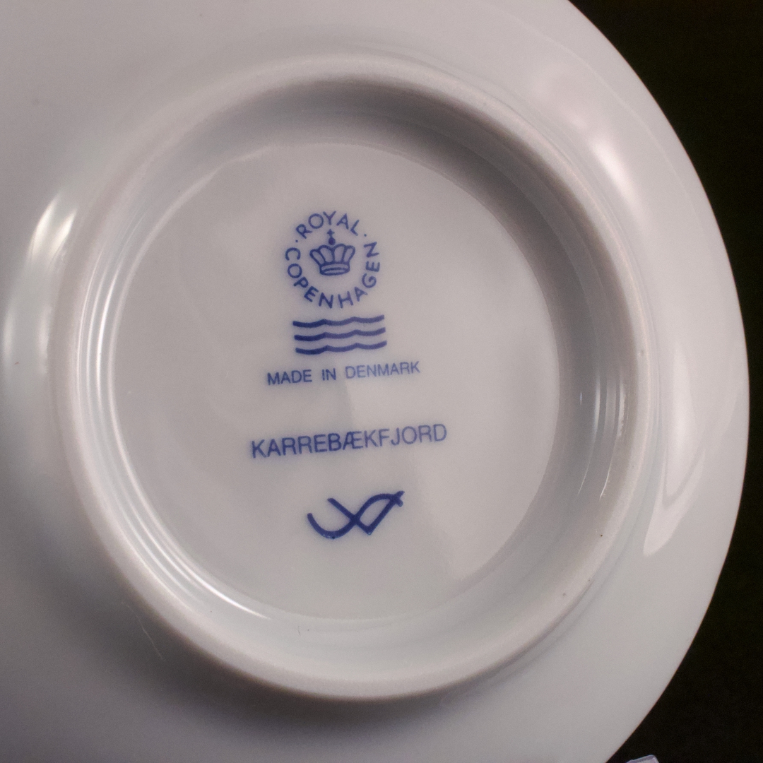 デンマーク ロイヤルコペンハーゲン(Royal Copenhagen) 飾り小皿 2000 Karreback fjord - 画像 (8)