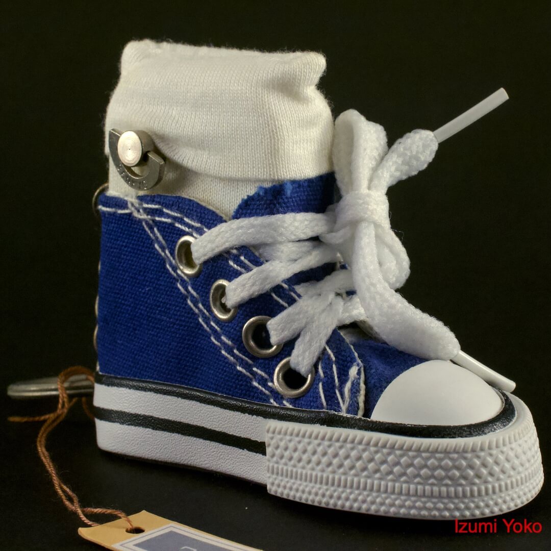 スニーカーのキーホルダー オルゴール付き ワンラブ(嵐) SANKYO - 画像 (2)